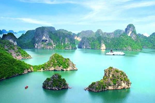 Tuan Chau - Halong Bay